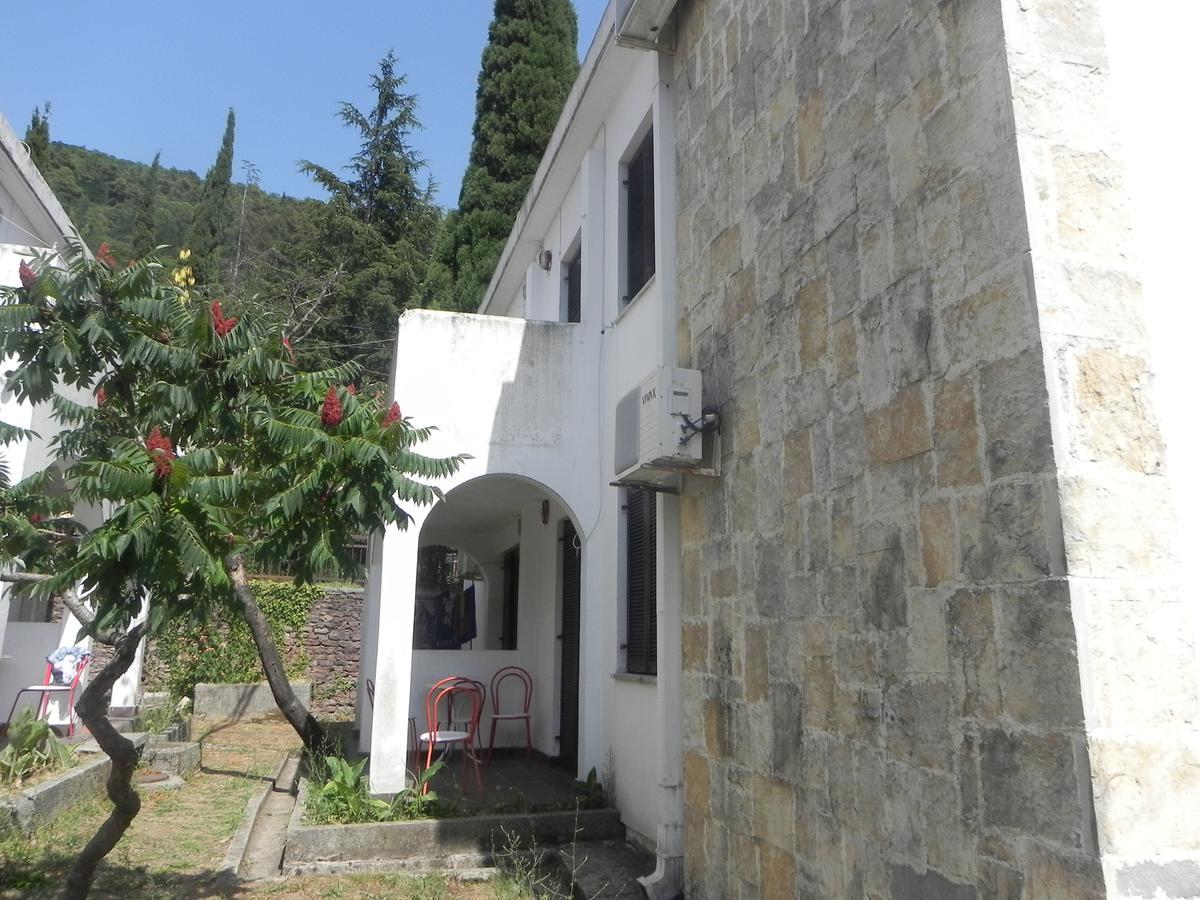 Holiday Park Vile Park Budva Exterior foto